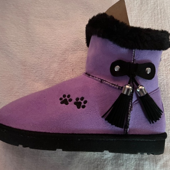 Paw Print Faux Suede Ankle Boots  with Tassels Purple with Paw Prints Size 7 - Picture 6 of 7